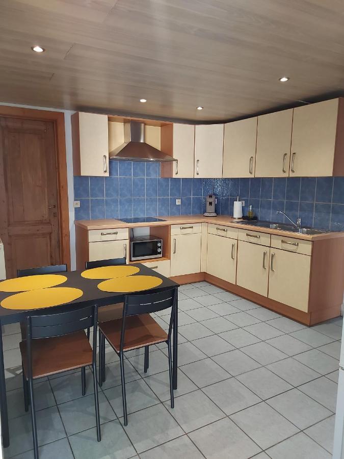 Appartement Rdc Plein Centre Avec Terrasse Visé Εξωτερικό φωτογραφία