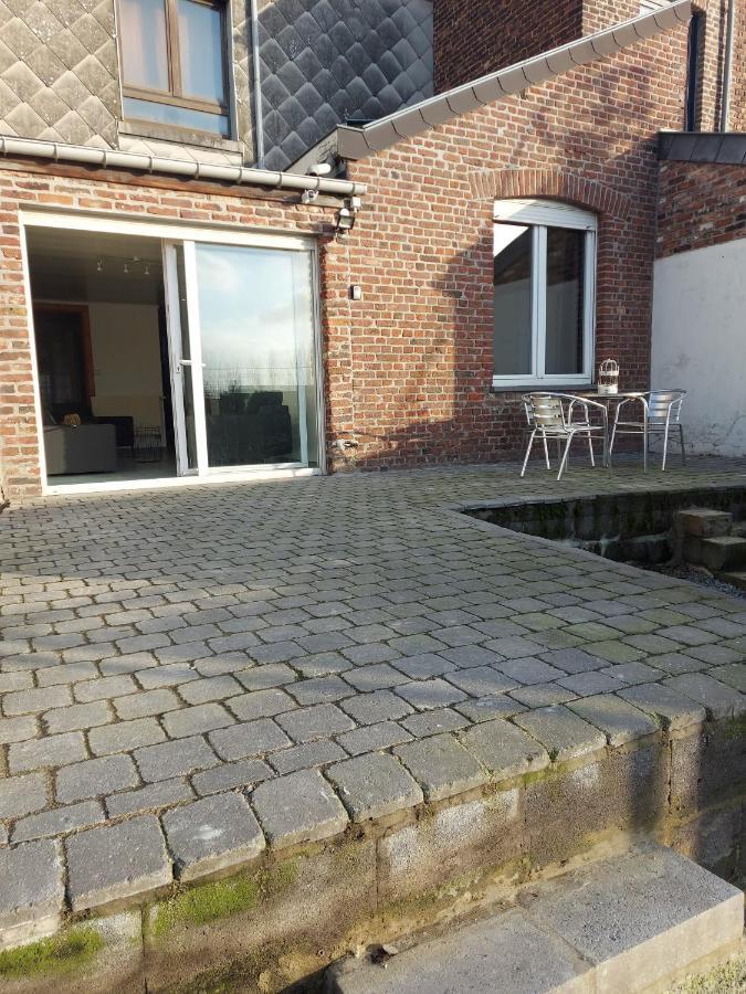 Appartement Rdc Plein Centre Avec Terrasse Visé Εξωτερικό φωτογραφία